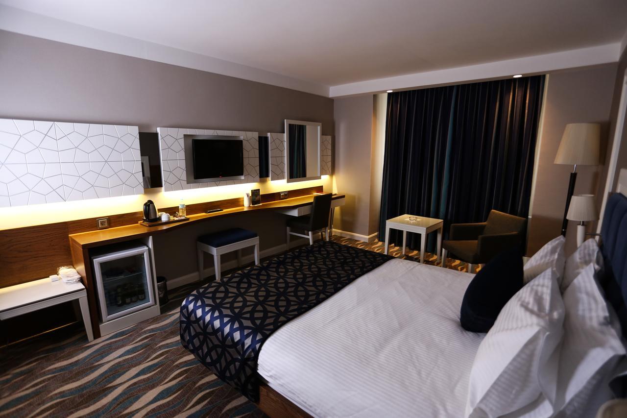 Sivas Bueyuek Hotel Екстер'єр фото
