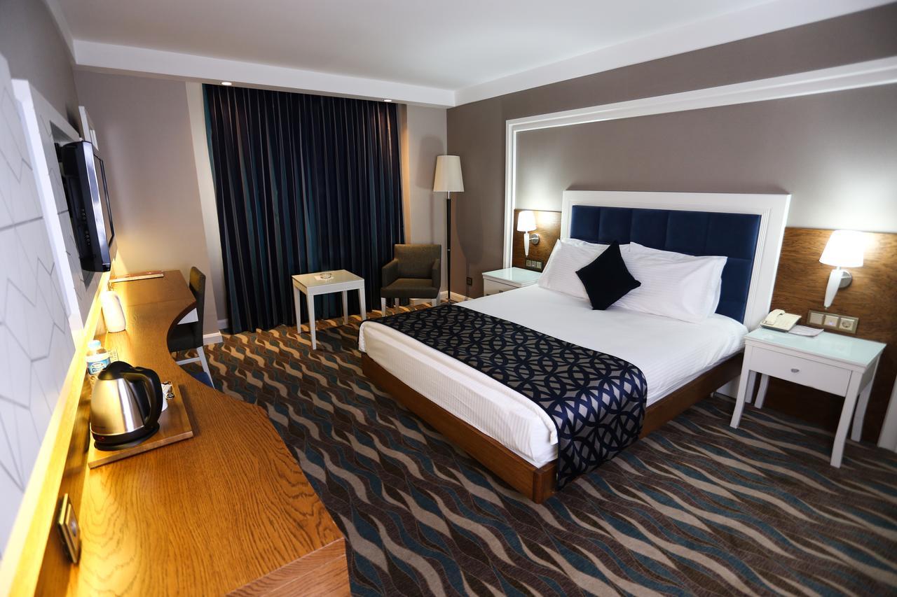Sivas Bueyuek Hotel Екстер'єр фото